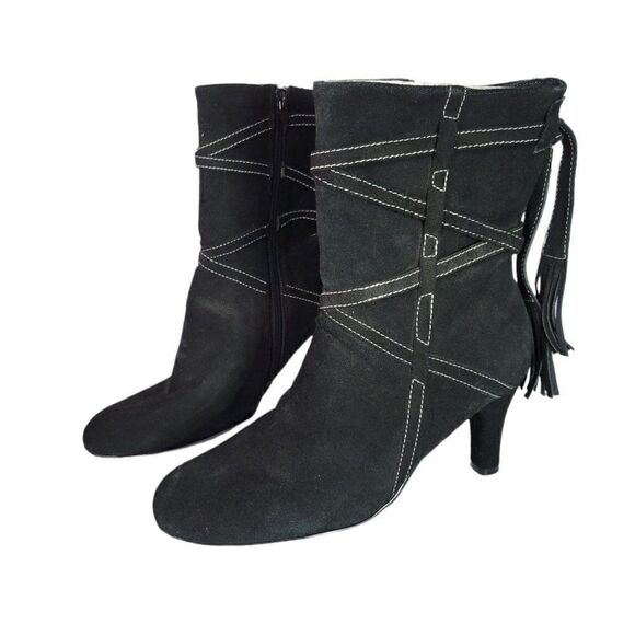 Bisou Bisou Black Suede Boots (Size 8M) - Picture 1 of 9